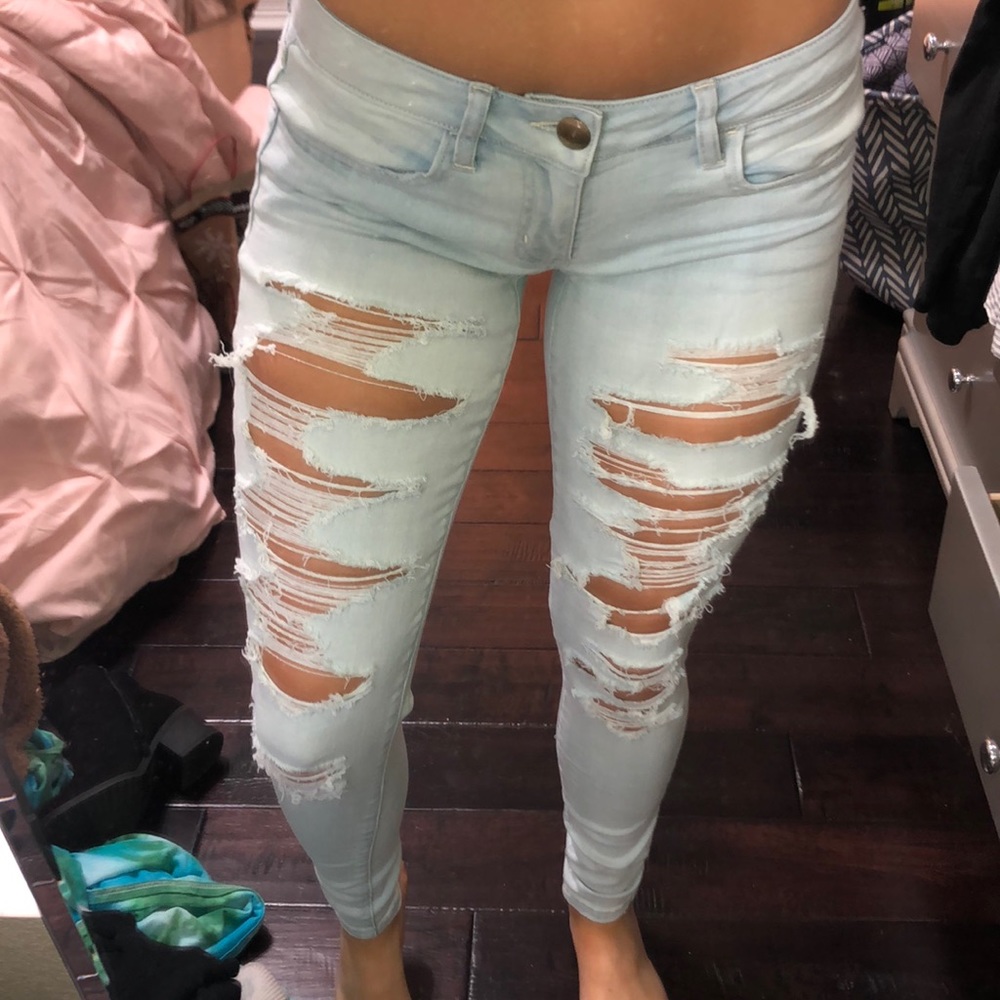 American eagle ripped jeans